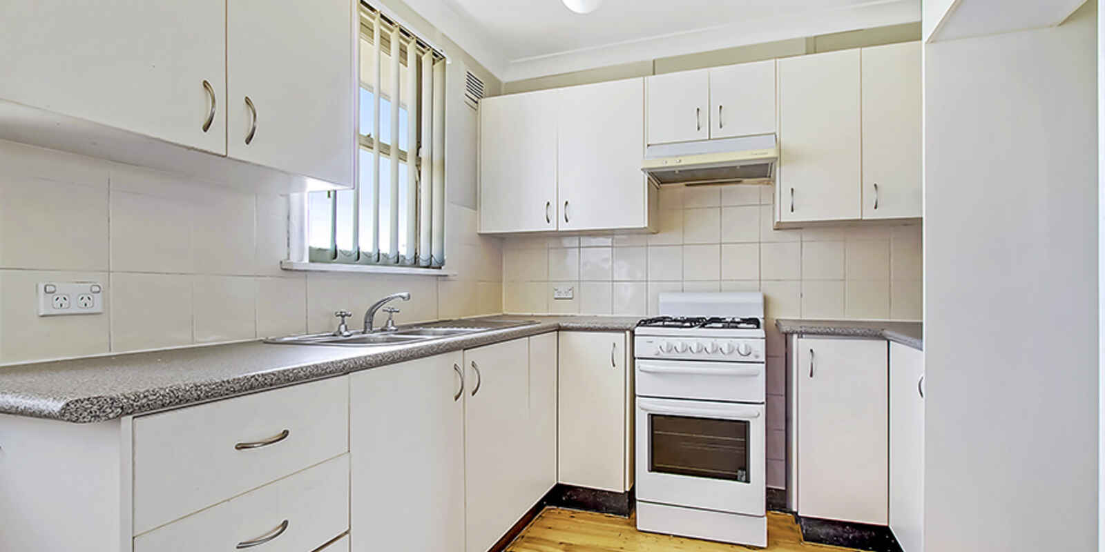 35 Emert Parade Emerton