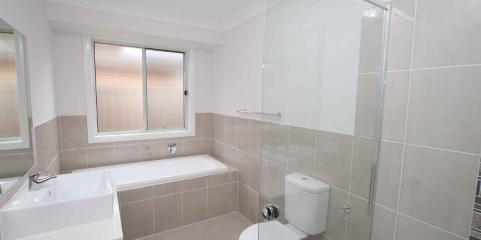 3A Binalong Road Jordan Springs 3A Binalong Road Jordan Springs