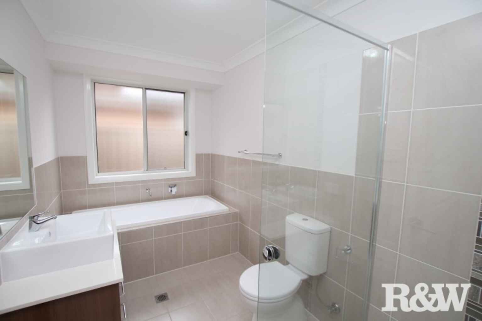 3A Binalong Road Jordan Springs 3A Binalong Road Jordan Springs