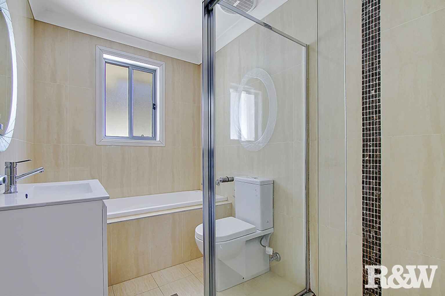 25/30 Australis Drive Ropes Crossing