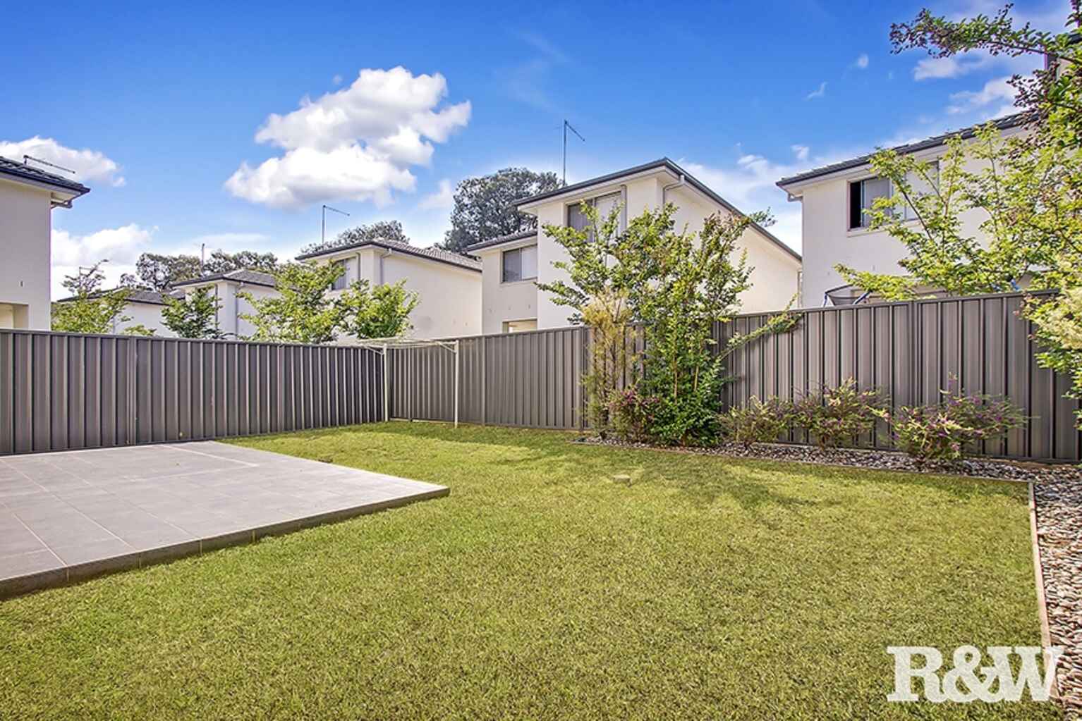 25/30 Australis Drive Ropes Crossing