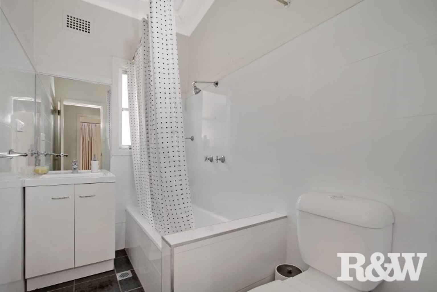 45 Elizabeth Crescent Kingswood 45 Elizabeth Crescent Kingswood