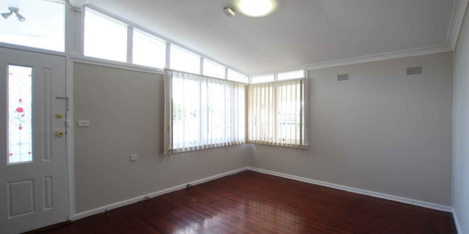 8 Hales Place Blackett