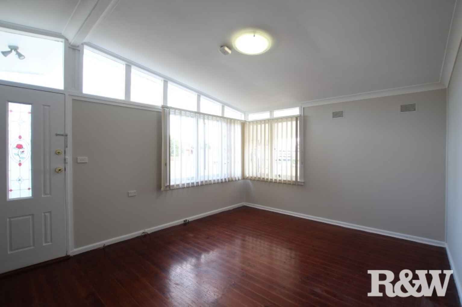 8 Hales Place Blackett