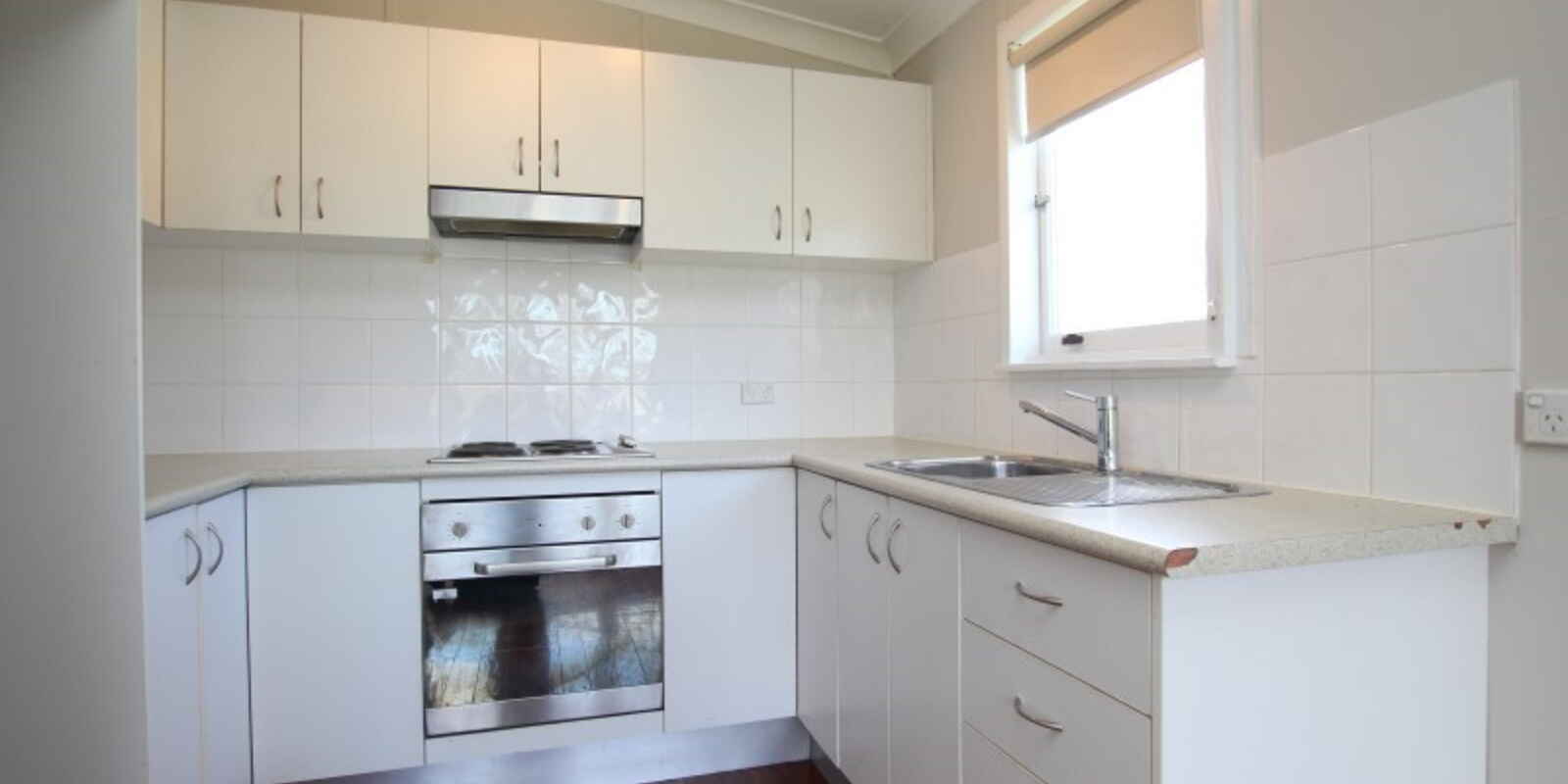 8 Hales Place Blackett