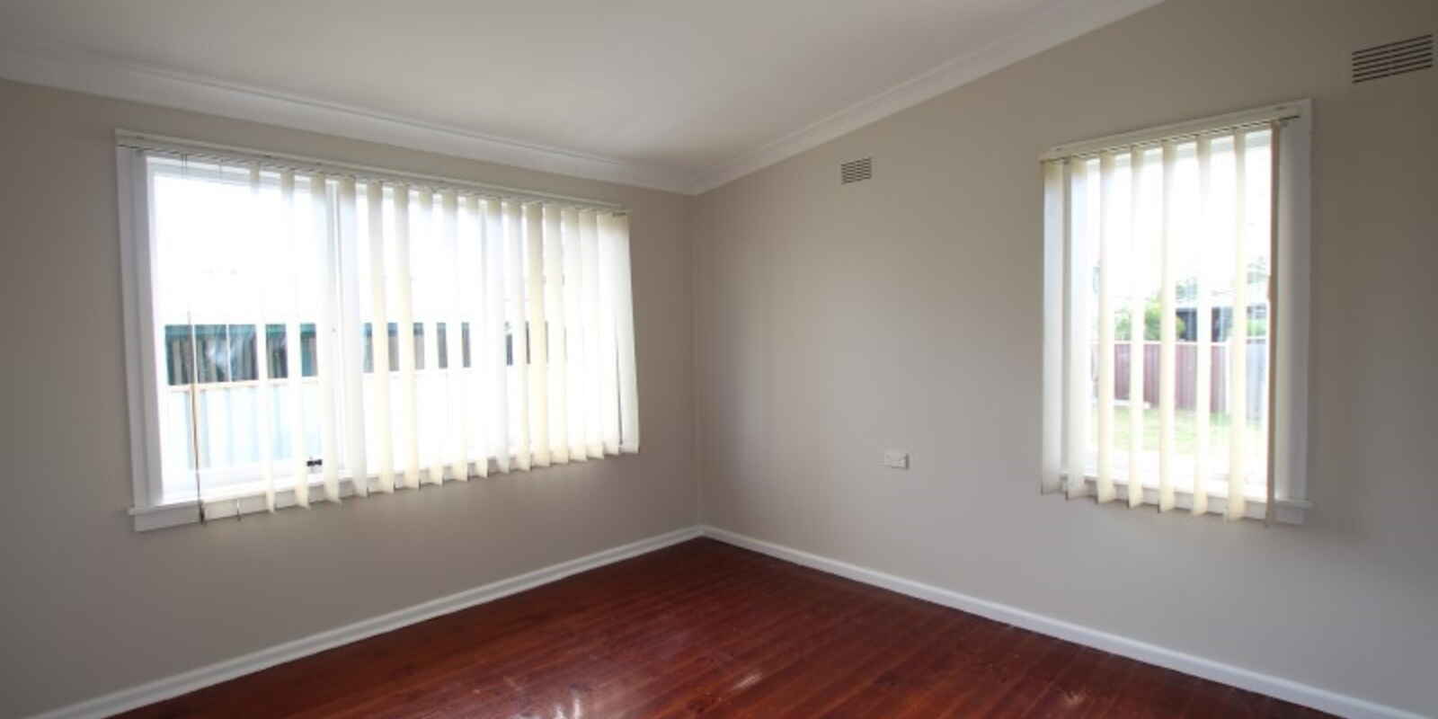 8 Hales Place Blackett