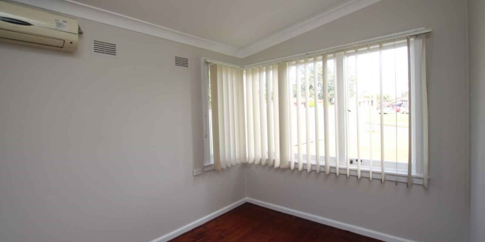 8 Hales Place Blackett