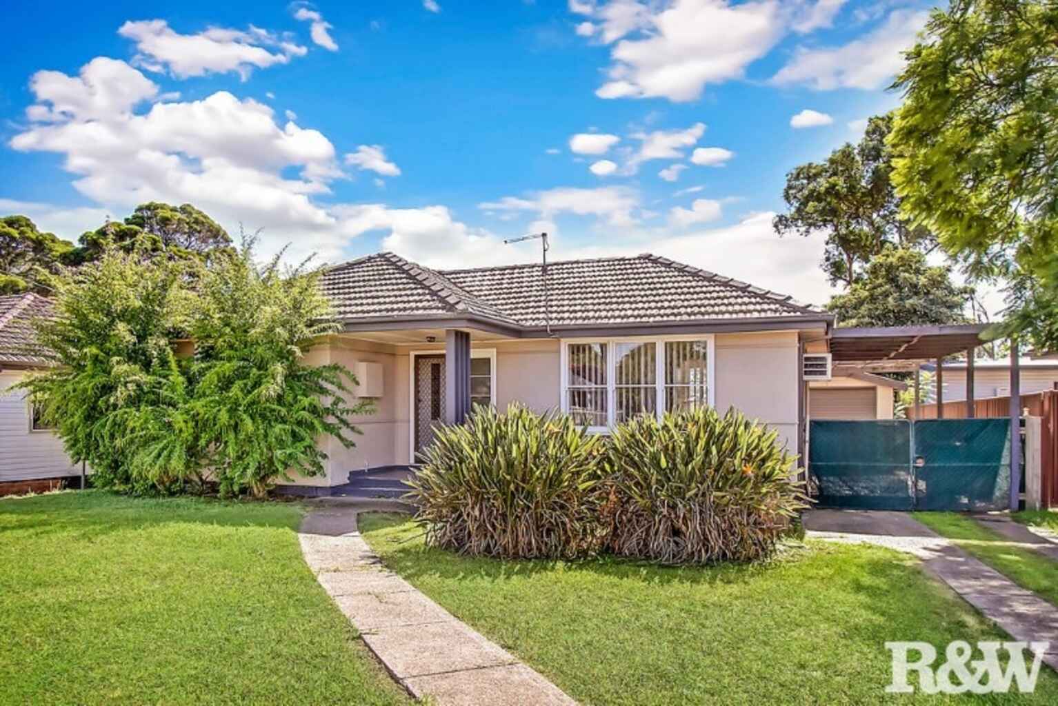 39 Lingayen Avenue Lethbridge Park 39 Lingayen Avenue Lethbridge Park