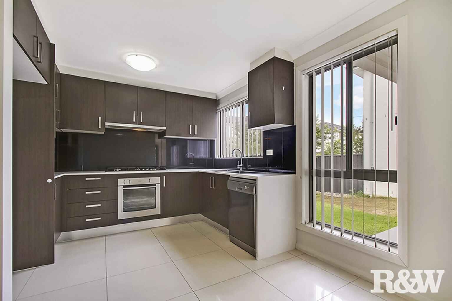 12/30 Australis Drive Ropes Crossing