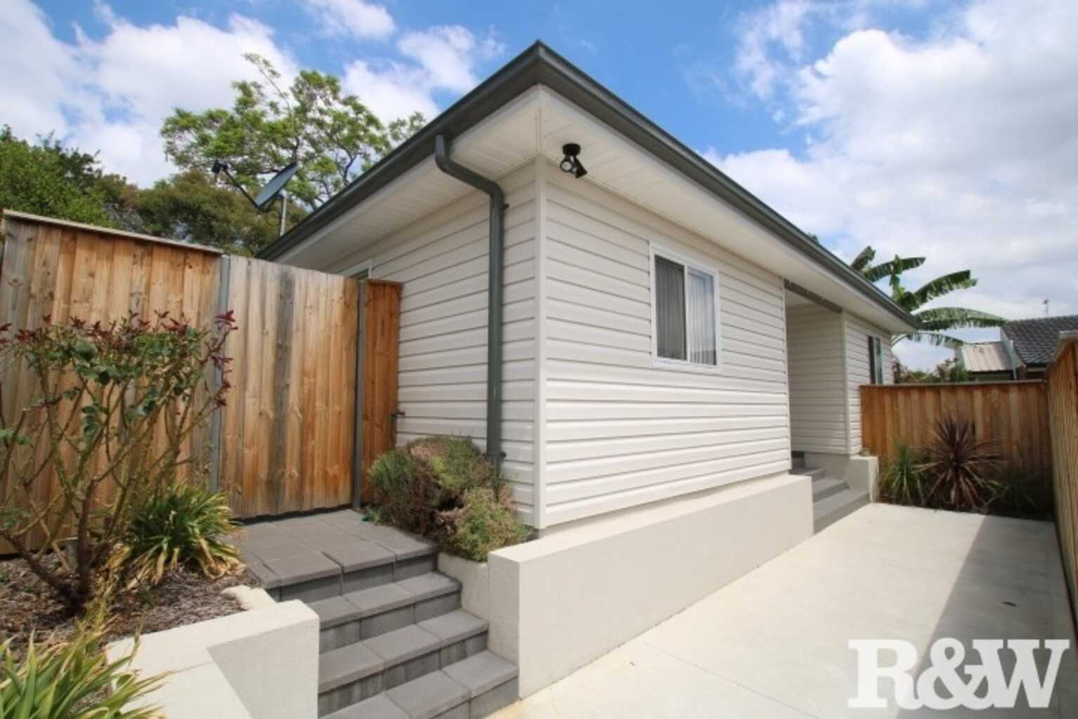 33A Hilary Street Winston Hills