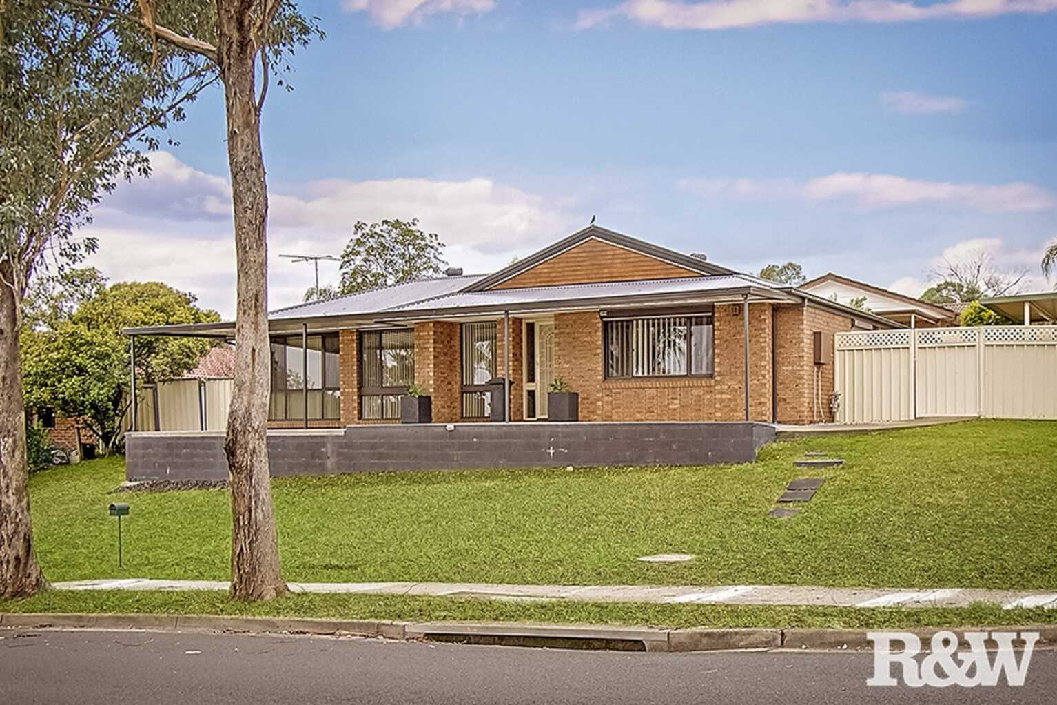 5 McFarlane Drive Minchinbury