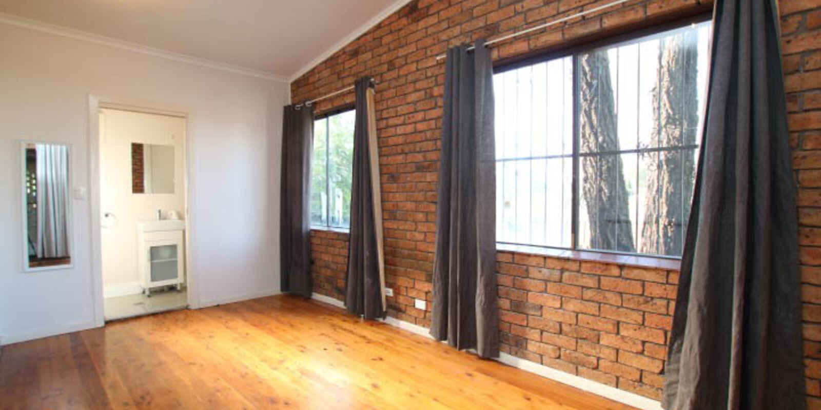 61A Siemens Crescent Emerton