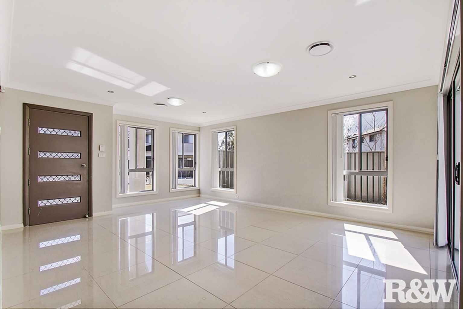 32/30 Australis Drive Ropes Crossing