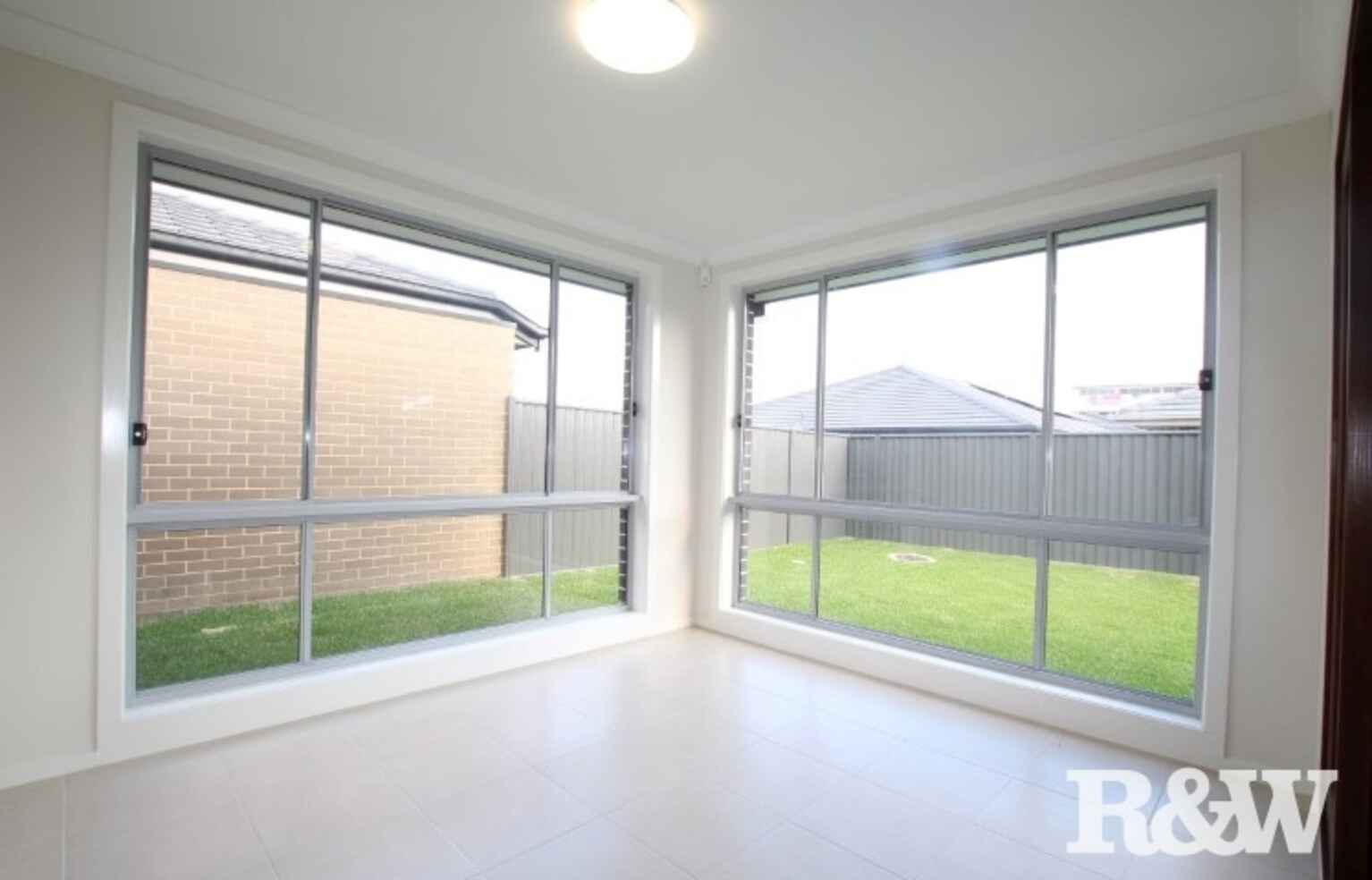 27 Herford Street Ropes Crossing 27 Herford Street Ropes Crossing