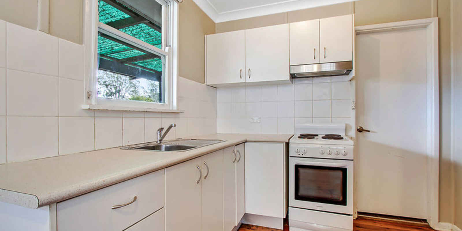 26 Luzon Avenue Lethbridge Park 26 Luzon Avenue Lethbridge Park