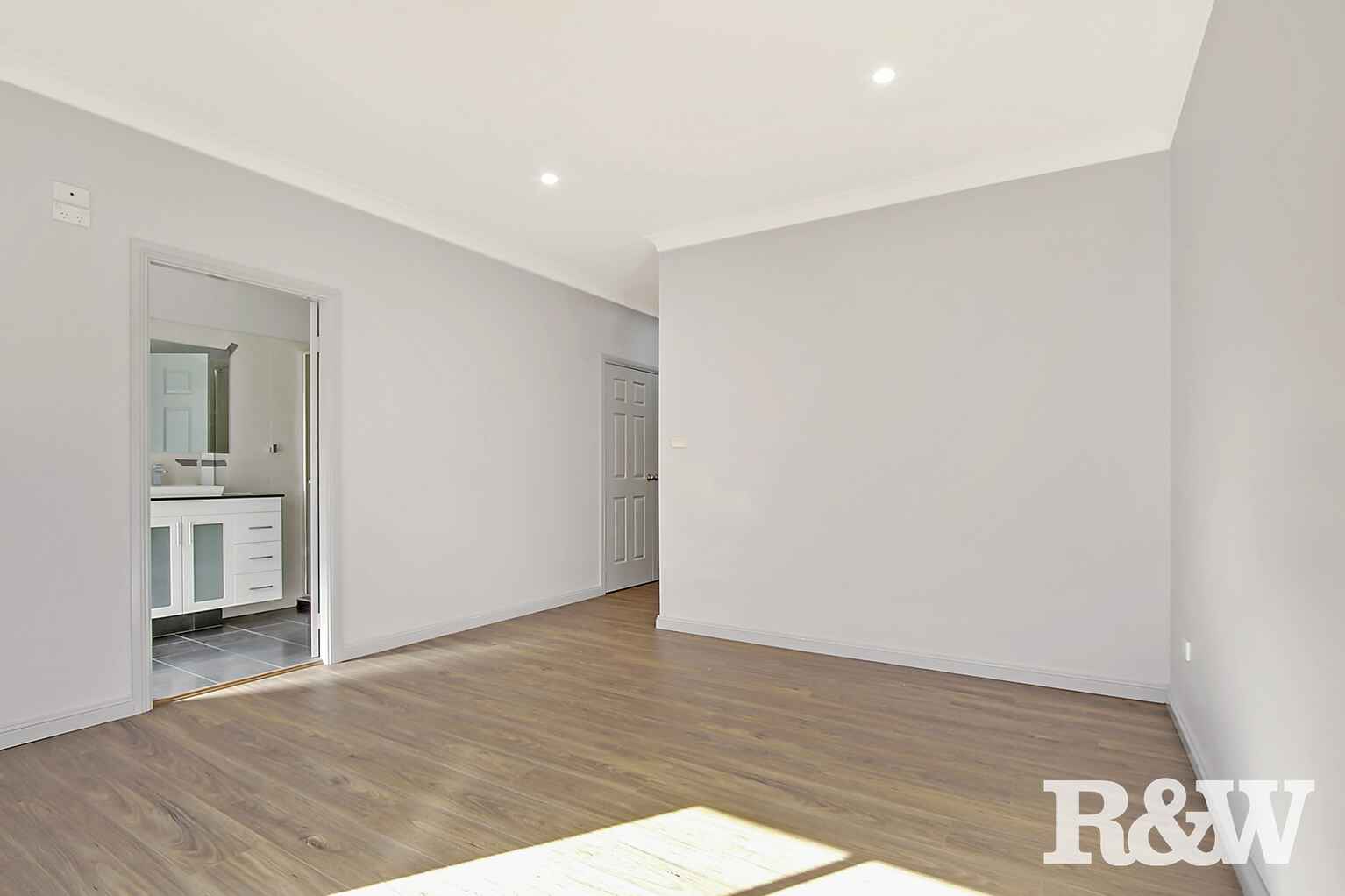 129 Woodcroft Drive Woodcroft