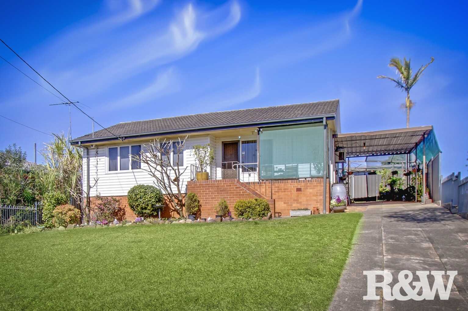 30 Magga Dan Avenue Tregear 30 Magga Dan Avenue Tregear