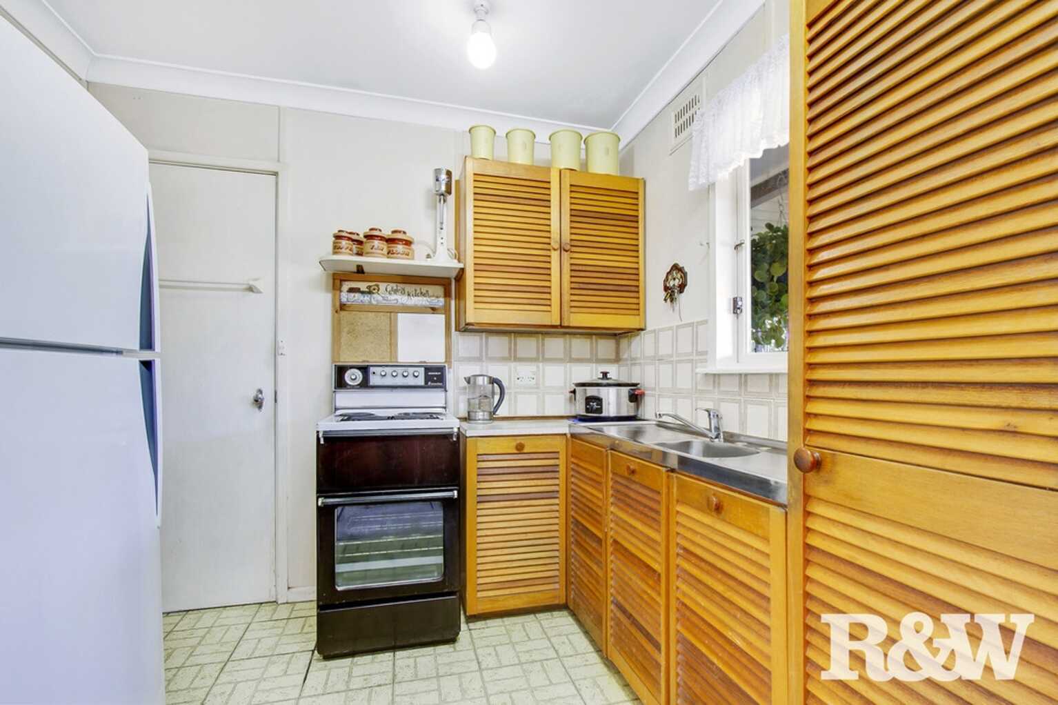 30 Magga Dan Avenue Tregear 30 Magga Dan Avenue Tregear