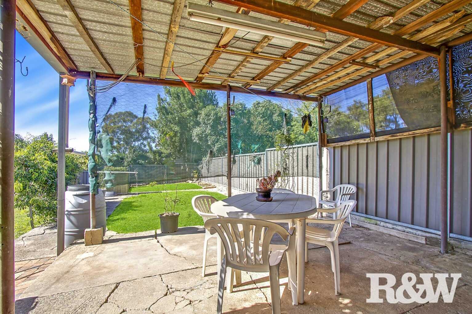 30 Magga Dan Avenue Tregear 30 Magga Dan Avenue Tregear