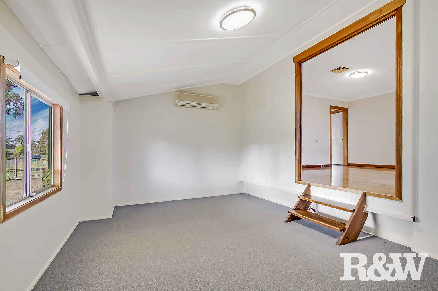 26 Melanesia Avenue Lethbridge Park