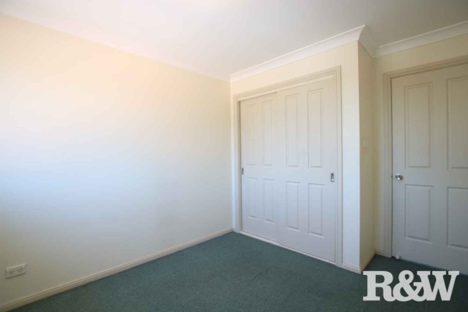 15/2 Charlotte Road Rooty Hill