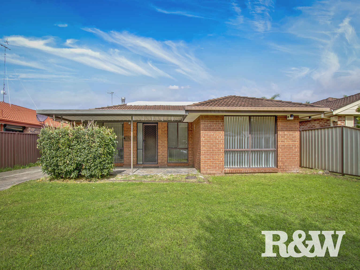 46 Colebee Crescent Hassall Grove