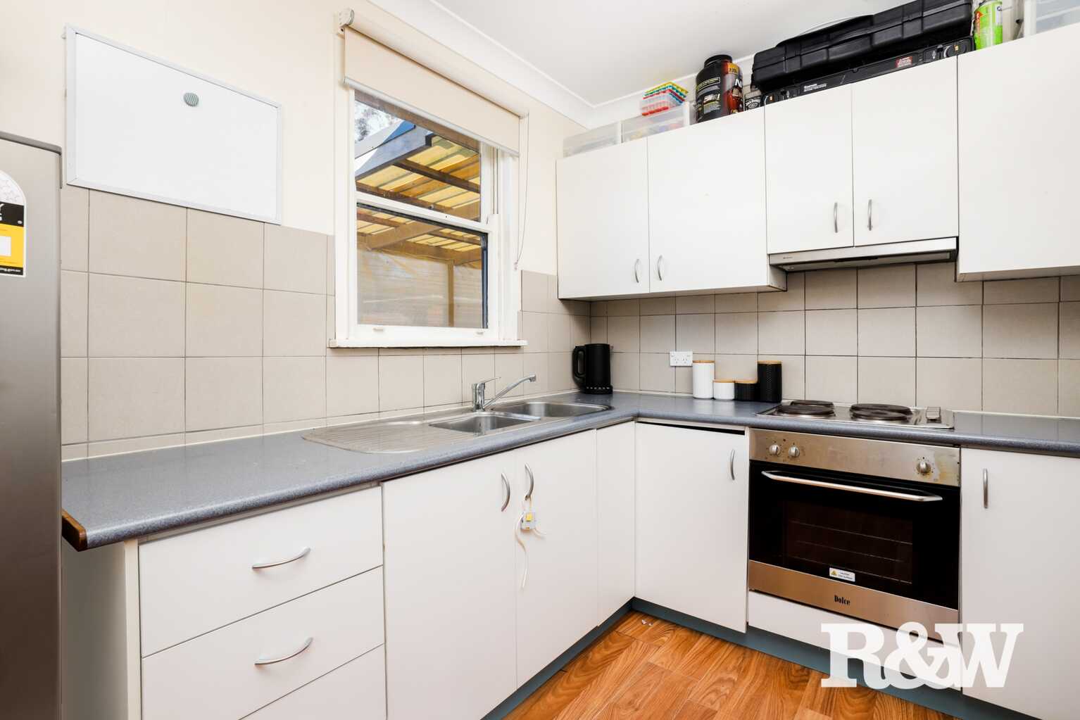 14 & 14A Samoa Place Lethbridge Park