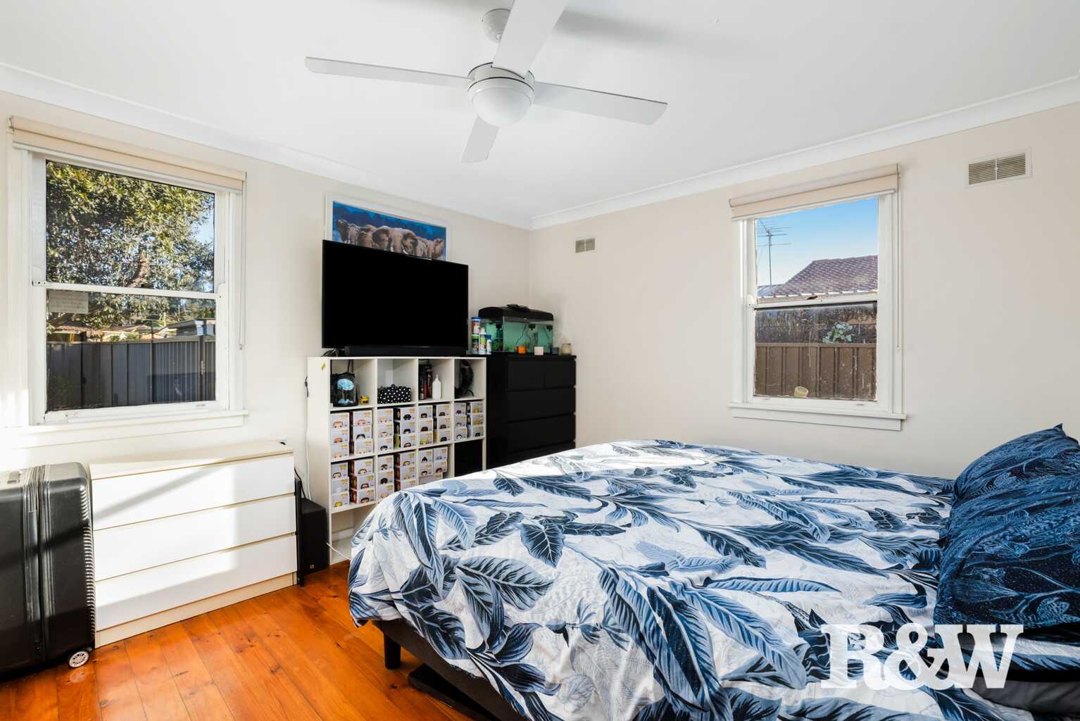 14 & 14A Samoa Place Lethbridge Park