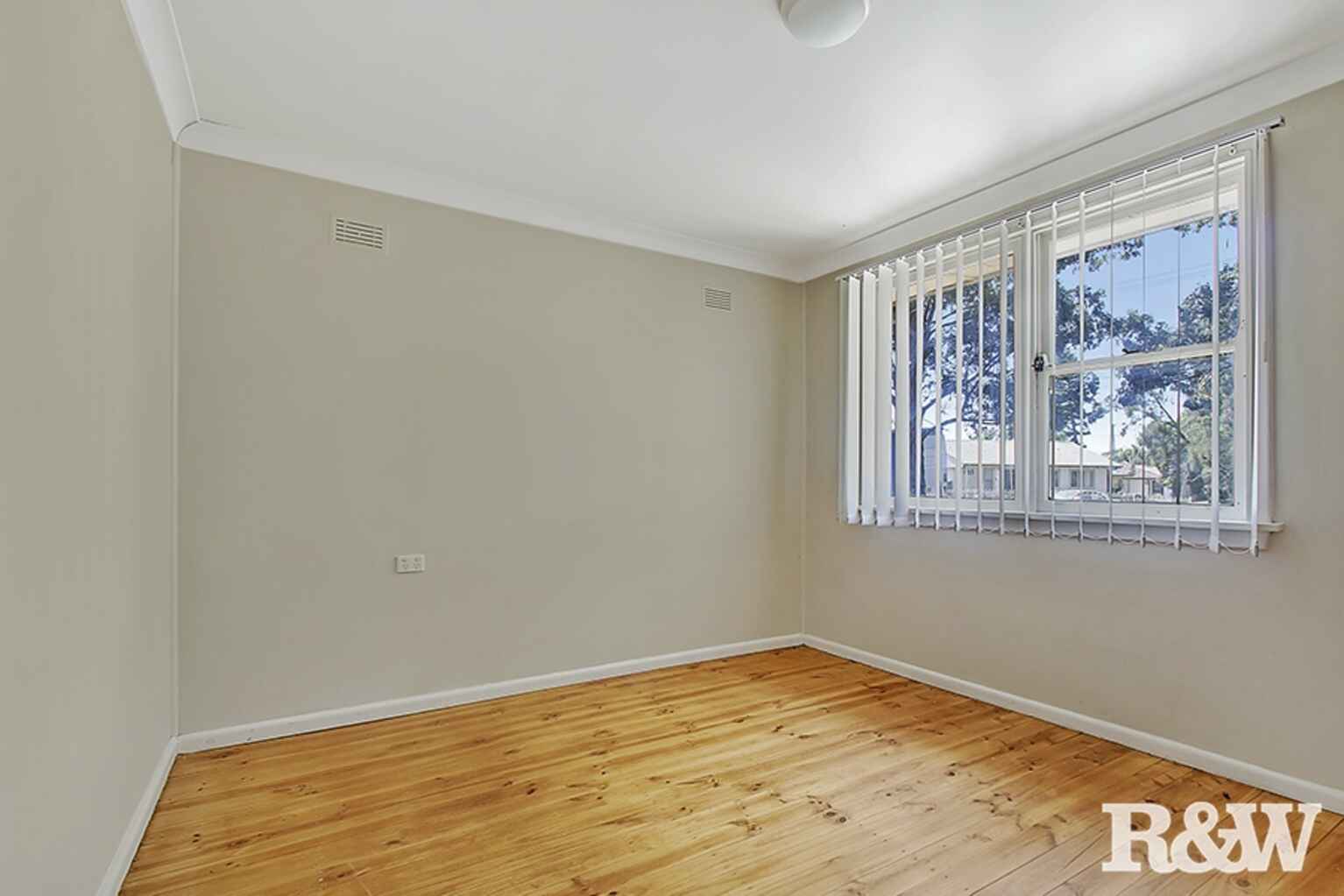 35 Emert Parade Emerton 35 Emert Parade Emerton