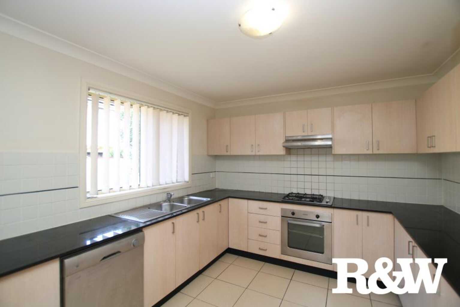 16/10 Abraham Street Rooty Hill