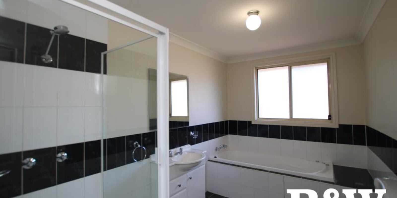 16/10 Abraham Street Rooty Hill