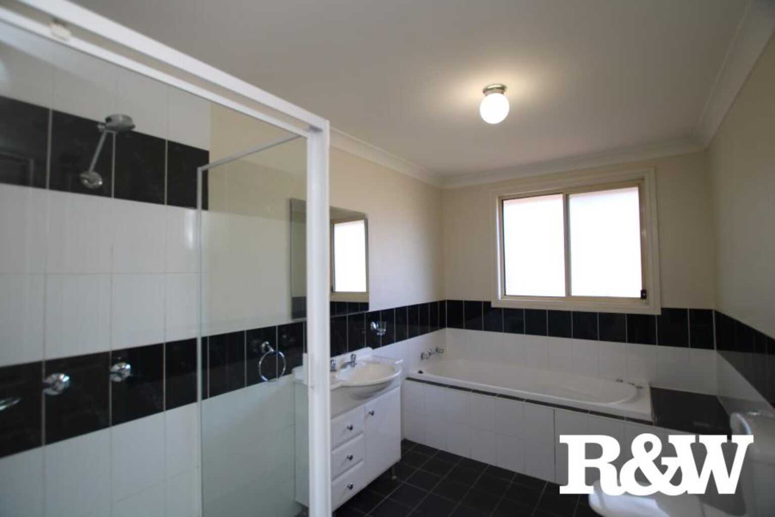 16/10 Abraham Street Rooty Hill