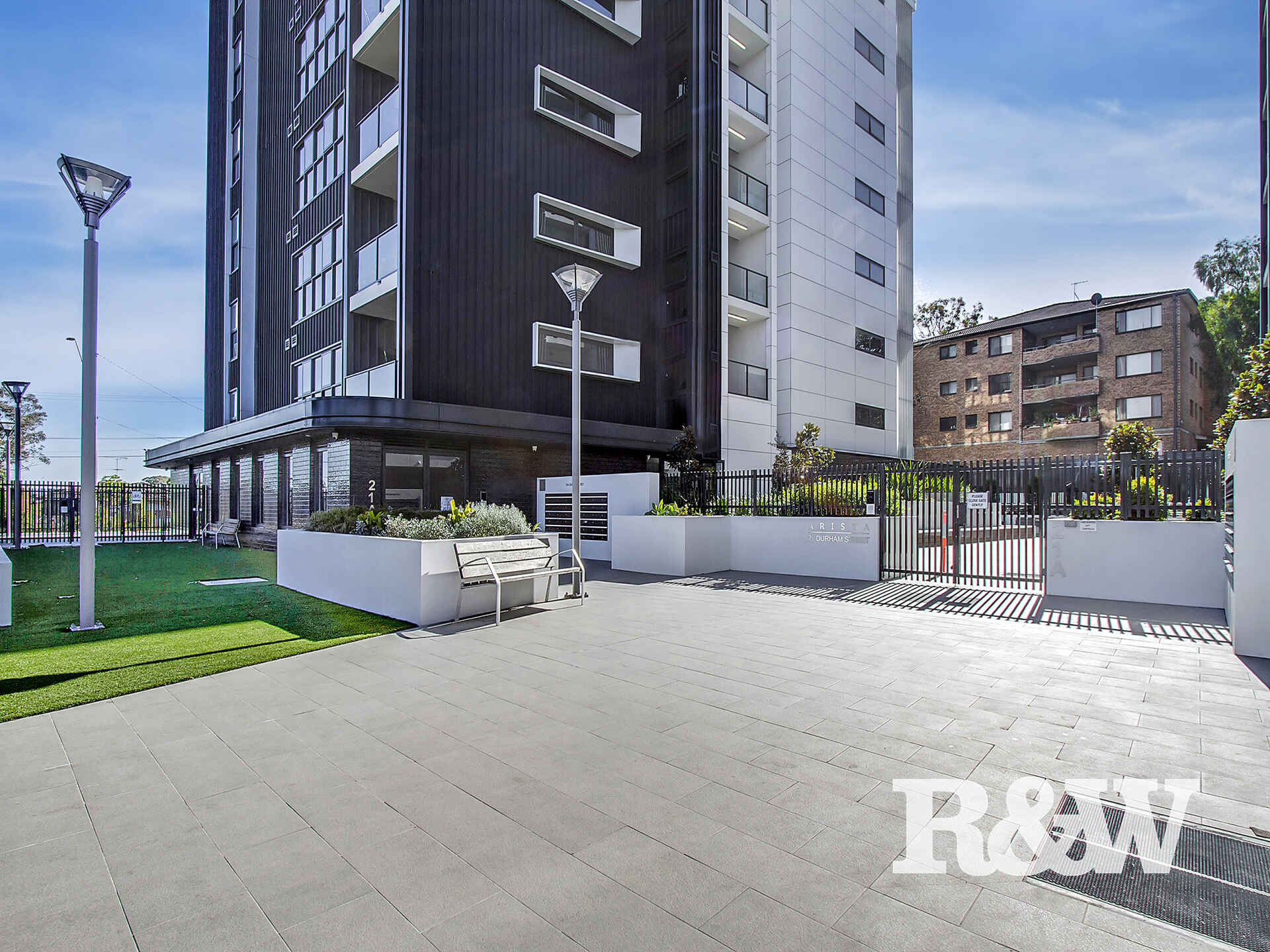 705/21a Durham Street Mount Druitt