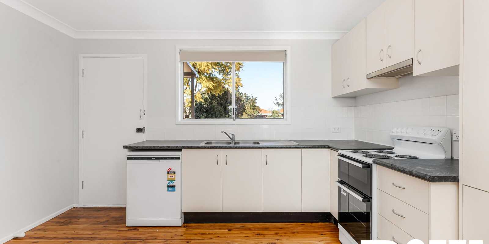 8 Benji Place Dean Park
