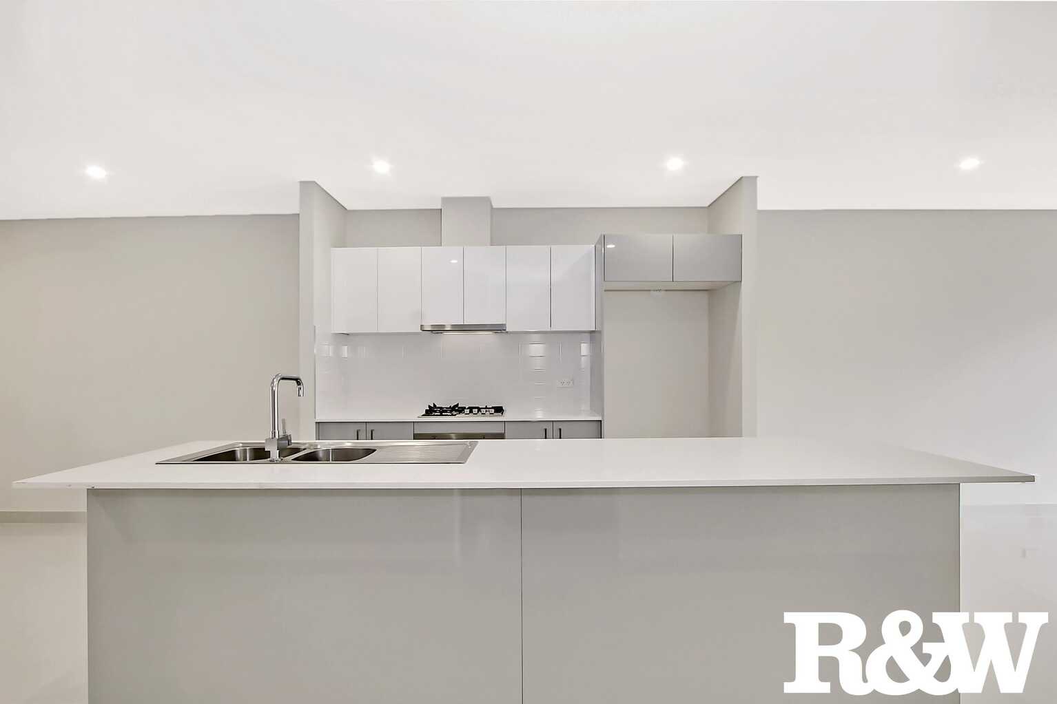 30/1A Premier Lane Rooty Hill