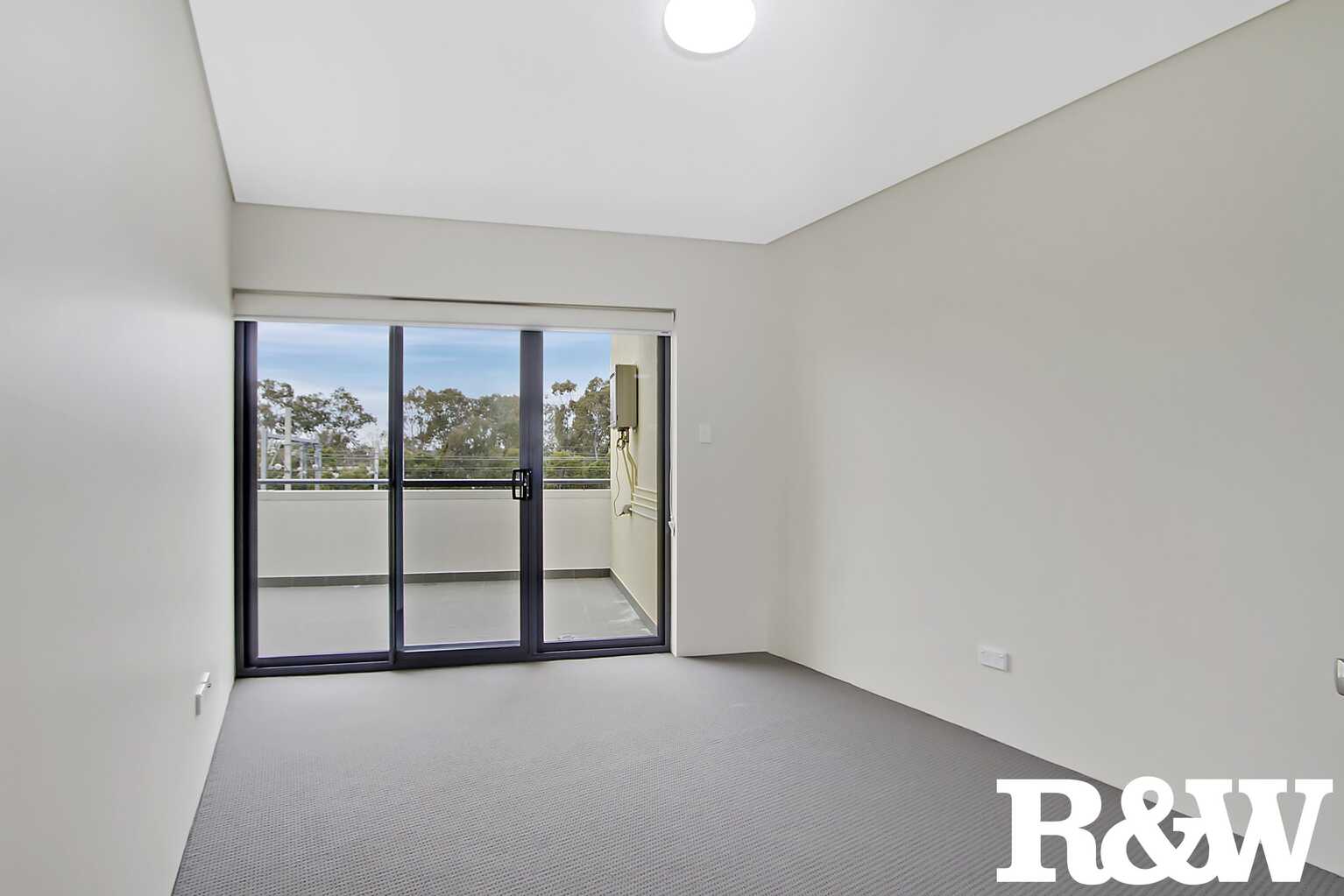 30/1A Premier Lane Rooty Hill