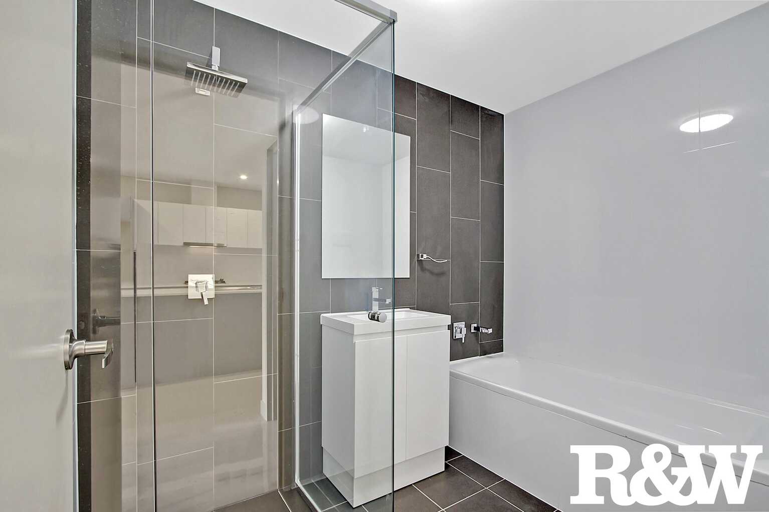 30/1A Premier Lane Rooty Hill