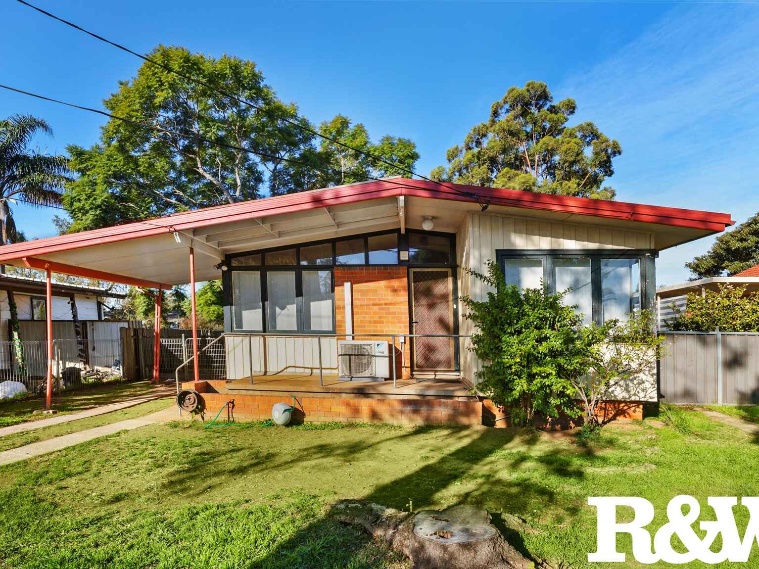 House For Lease 440 Luxford Road Lethbridge Park