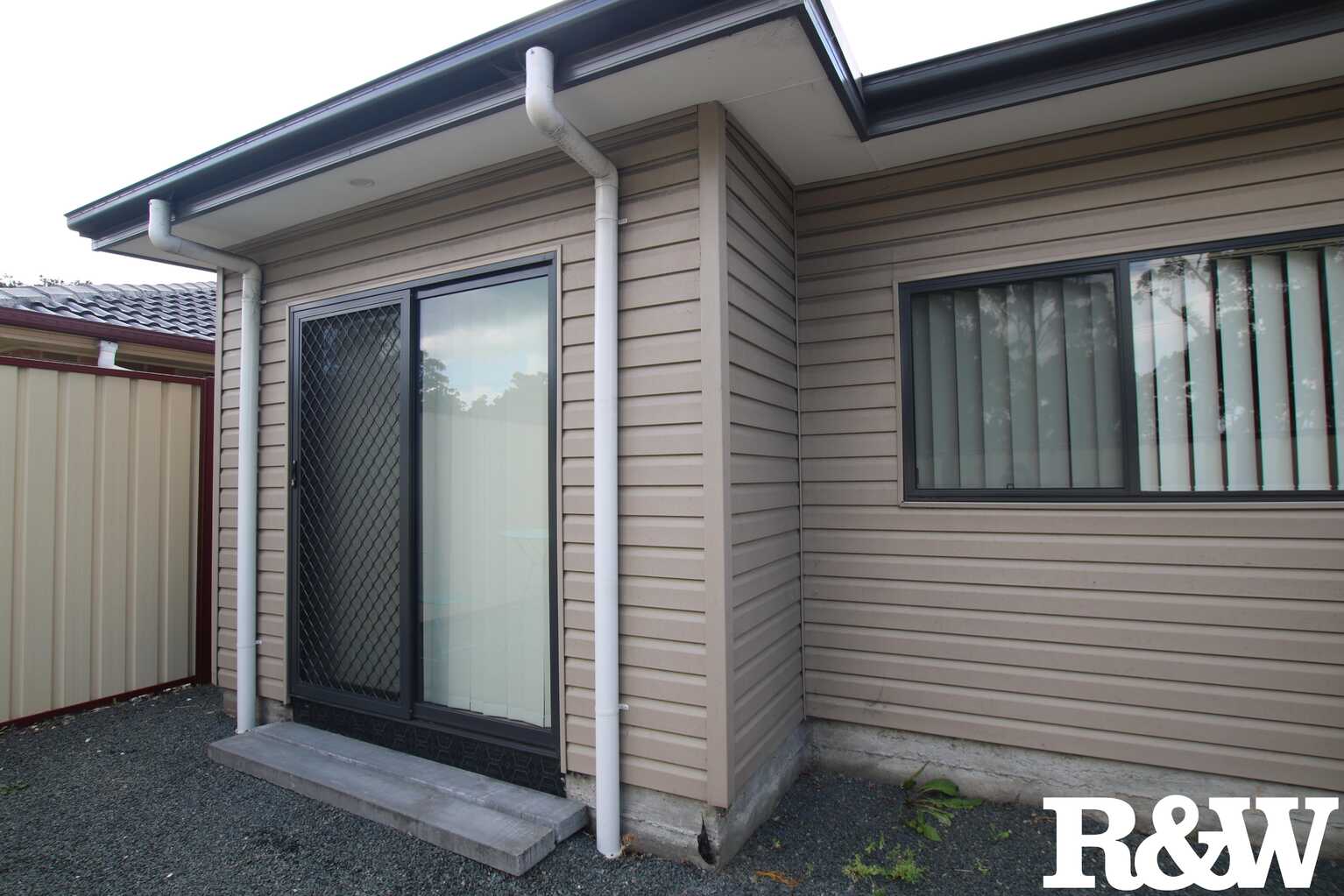 10A Dale Grove Hebersham