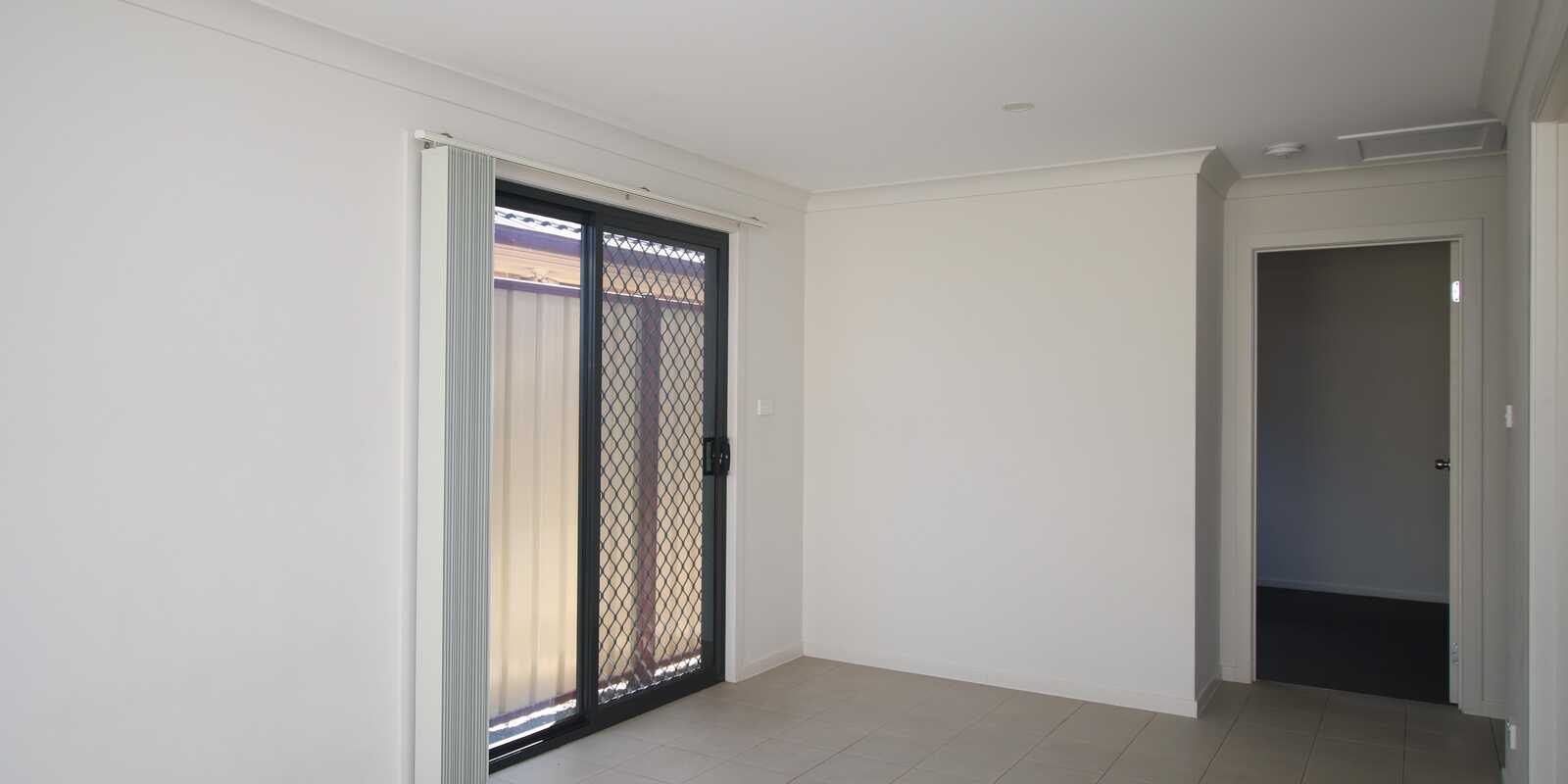 10A Dale Grove Hebersham