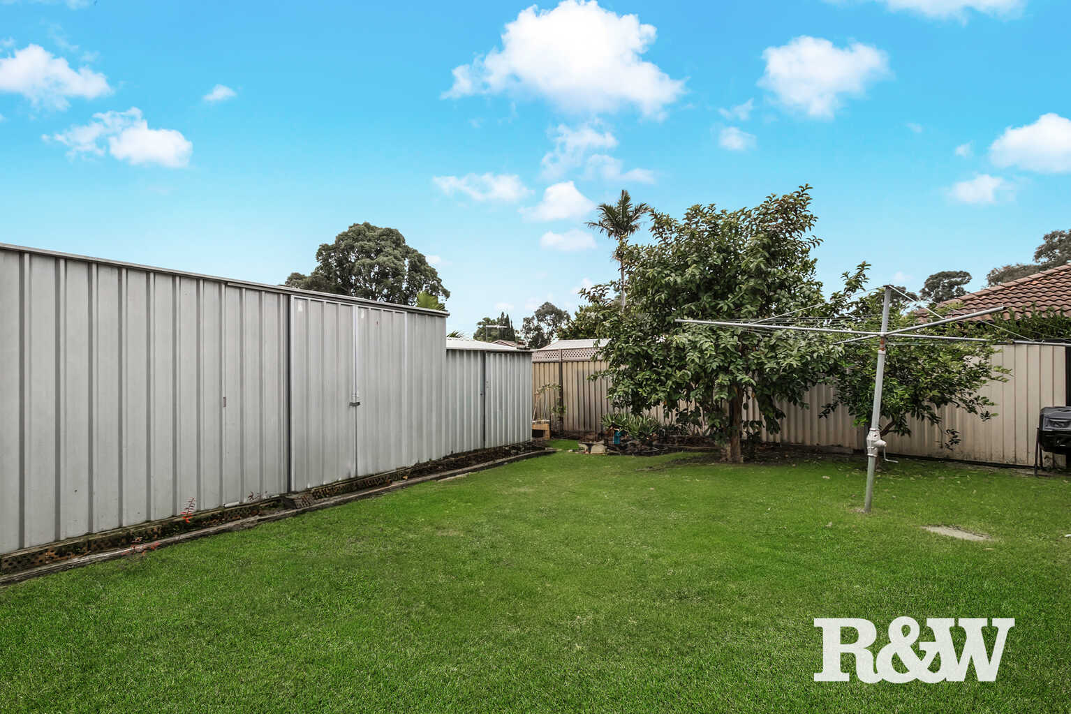 8 Olympic Place Doonside 8 Olympic Place Doonside
