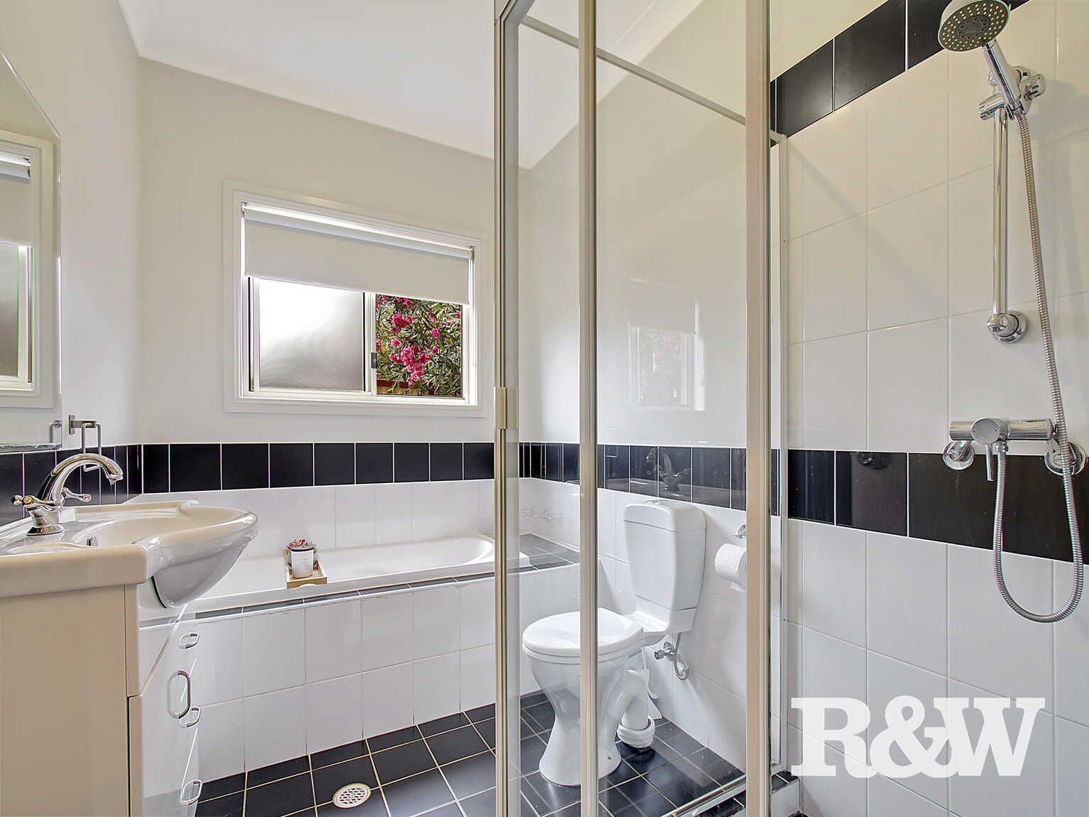 3B Brussels Crescent Rooty Hill 3B Brussels Crescent Rooty Hill