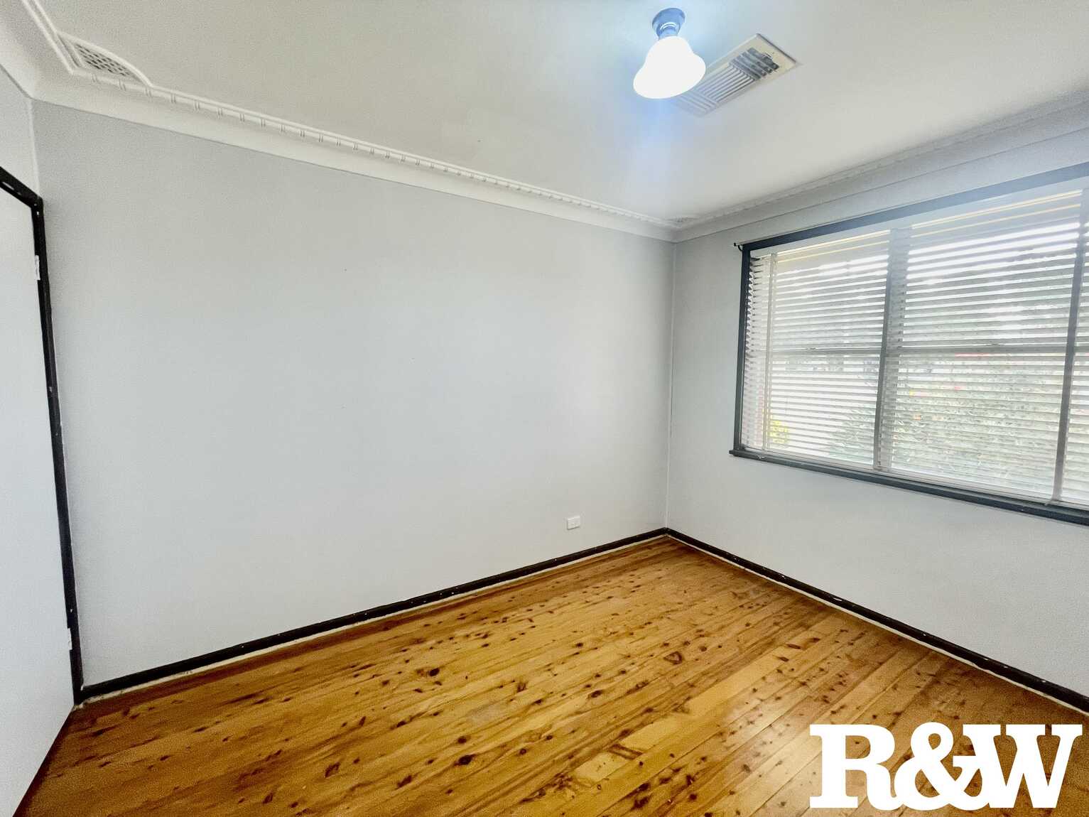 54 Brisbane Street Oxley Park