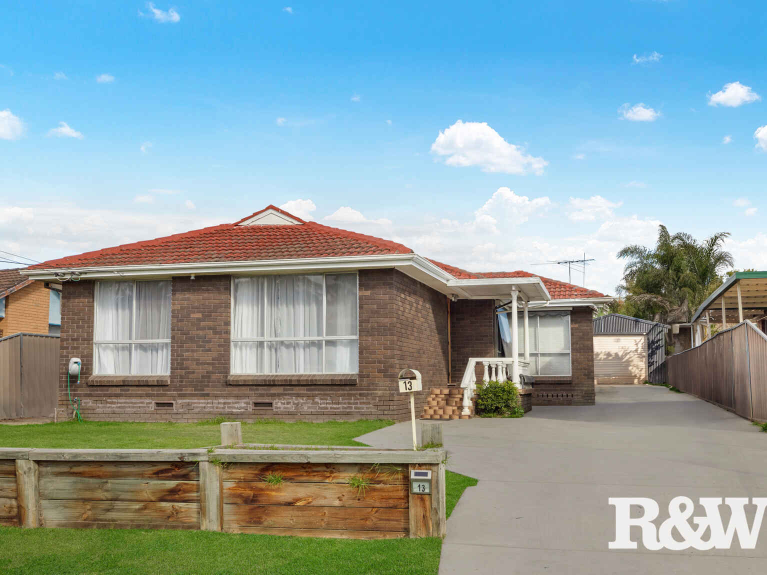 13 Deborah Crescent Cambridge Park