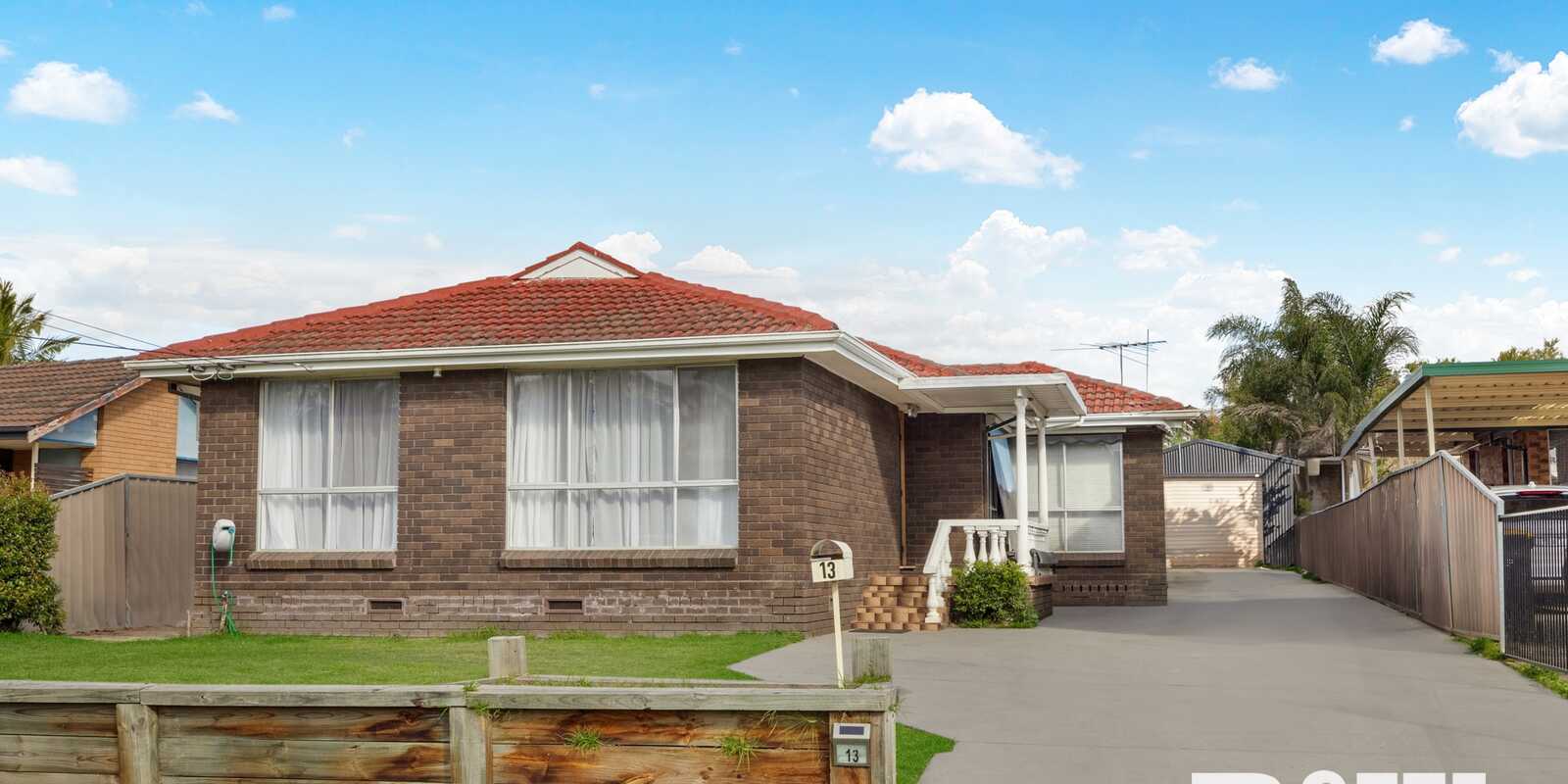 13 Deborah Crescent Cambridge Park