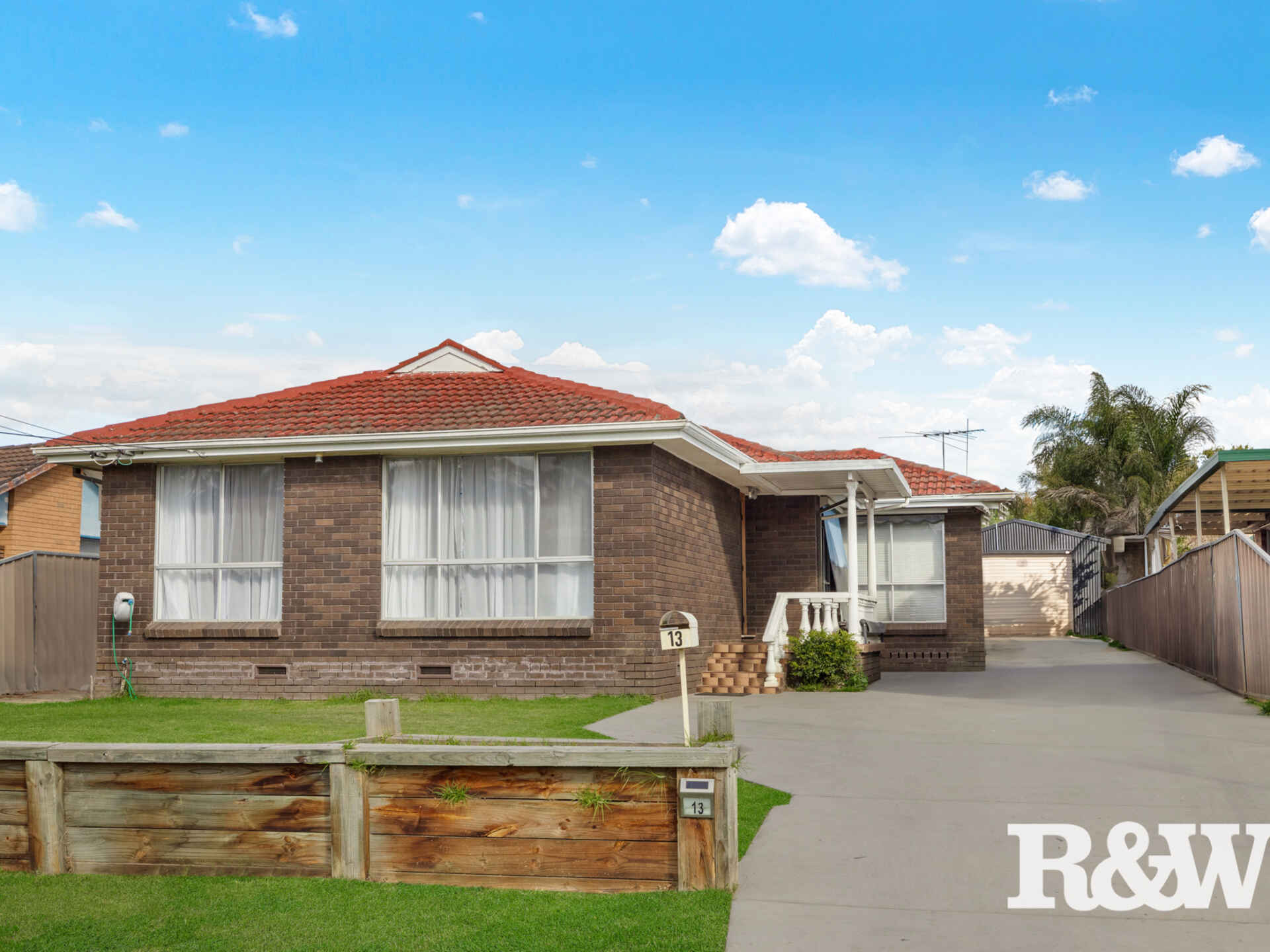 13 Deborah Crescent Cambridge Park