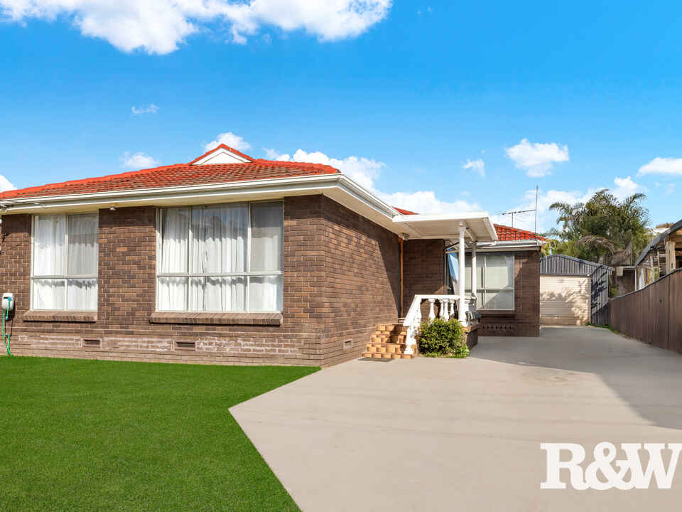 13 Deborah Crescent Cambridge Park