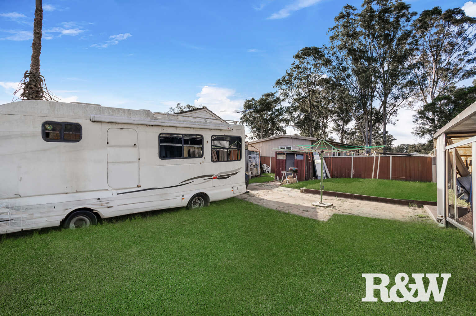 32 Manifold Road Blackett 32 Manifold Road Blackett