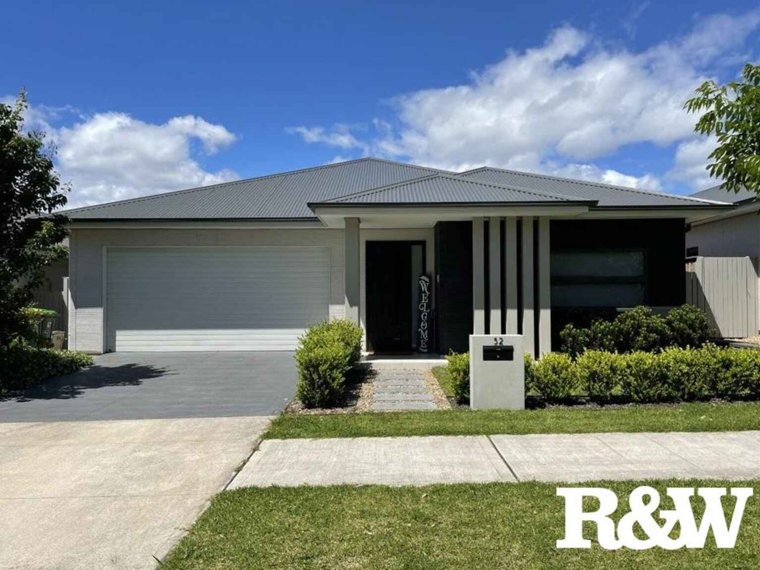 52 Bluestone Avenue Gledswood Hills