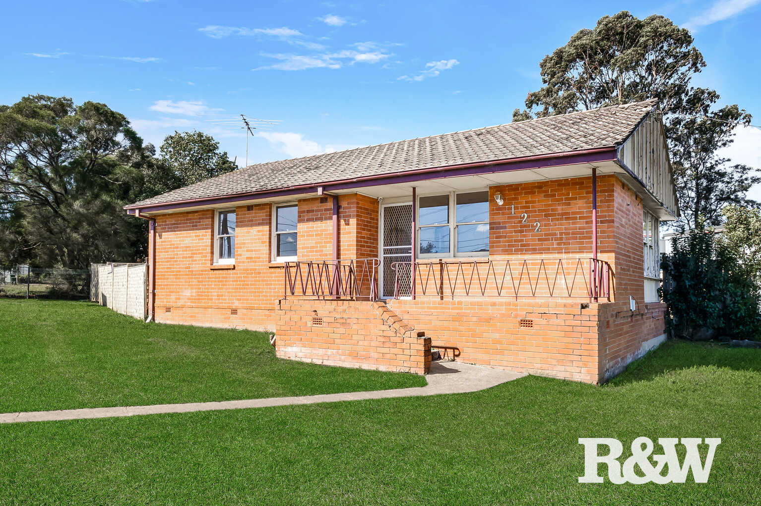 122 Bougainville Road Blackett 122 Bougainville Road Blackett